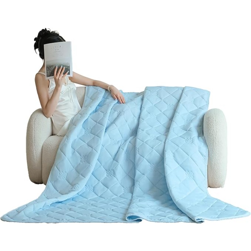 Cooling Blanket Hot Sleepers - SheRest 軽量で通気性のある夏用スローケットは、エアコンの効いた部屋、ソファ、または昼寝の際に最適です。暑がりな方や寝苦しい方に適した、柔らかく持ち運び可能な冷却ブランケットです。