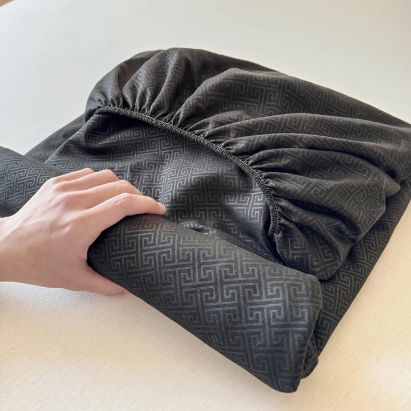 肌に優しい抗菌クイーンキングサイズマットレスプロテクター、柔 - Fitted Bed Sheets Deep Pocket のレビューと価格
