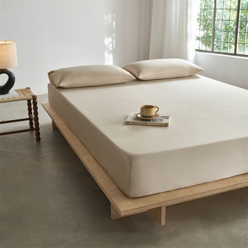 100%桑絹フィットシーツ 22匁 ゴムバンド付きマットレス - Fitted Bed Sheets Deep Pocket のレビューと価格