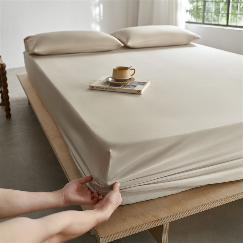 100%桑絹フィットシーツ 22匁 ゴムバンド付きマットレス - Fitted Bed Sheets Deep Pocket のレビューと価格