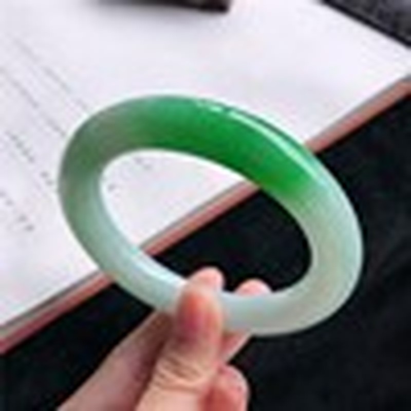 天然ビルマ翡翠ブレスレット、アイスワックスタイプ、ライトグリ - Lighting のレビューと価格