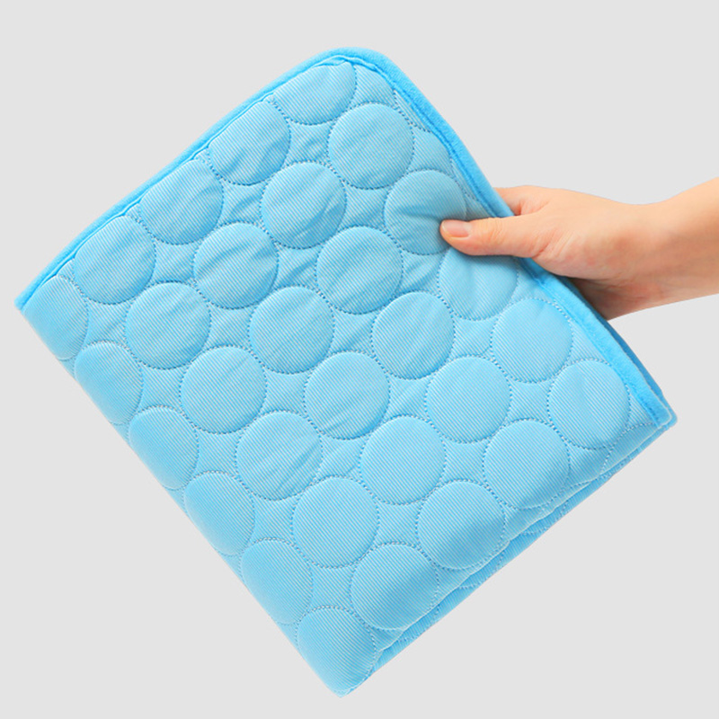 ペット用アイスマット 夏用 猫 犬 ソファ ネストベッド 冷 - Cooling Blanket Hot Sleepers のレビューと価格