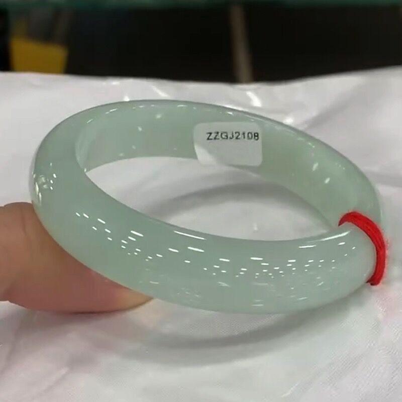 天然ビルマ産古鉱石、氷のような光沢のあるライトグリーン単色翡 - Lighting のレビューと価格