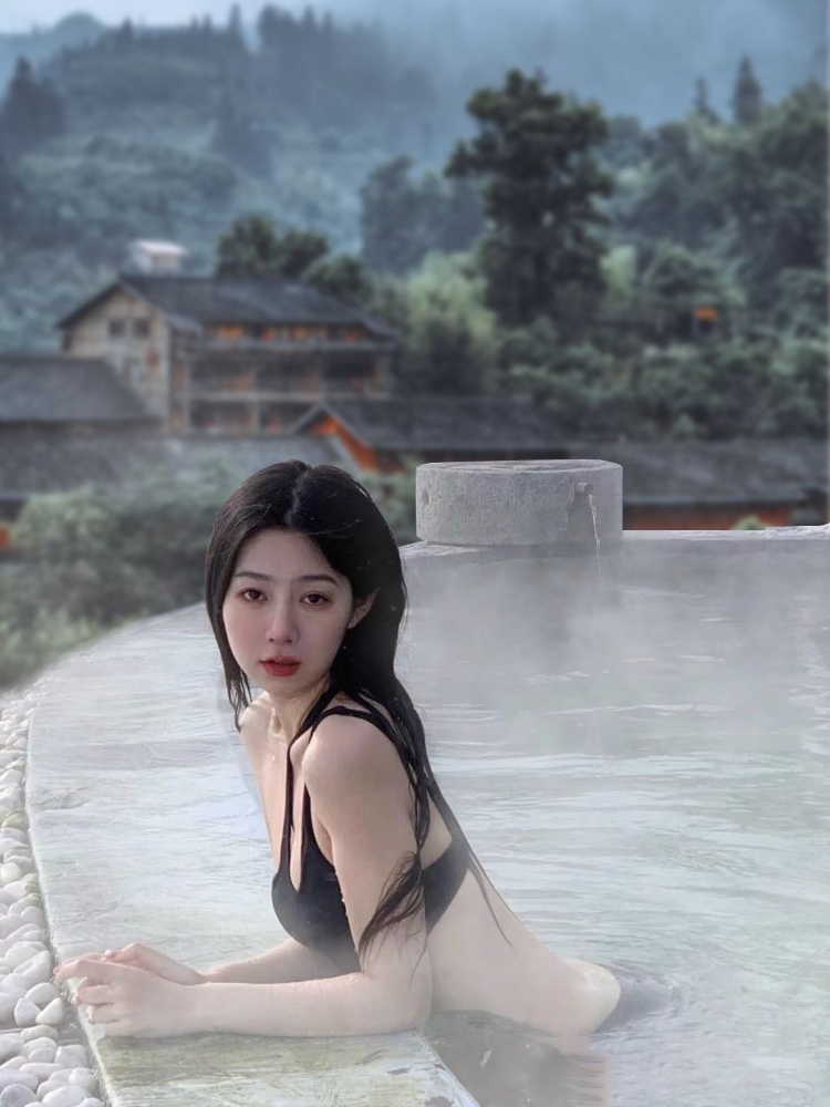 夏無地女性ワンピース水着セクシーな背中の開いた水着プレミアム - Bath のレビューと価格